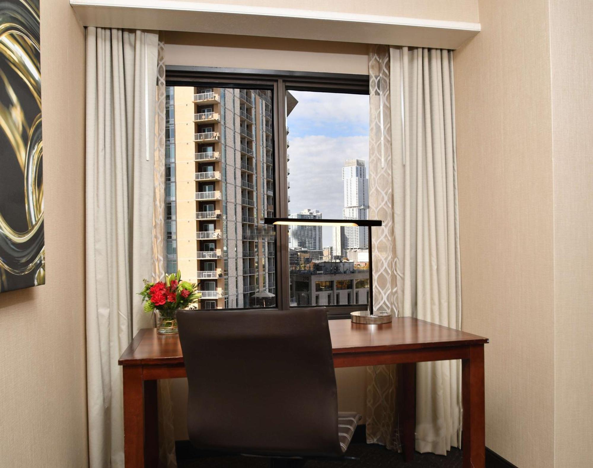 Embassy Suites By Hilton Austin Downtown South Congress Eksteriør bilde
